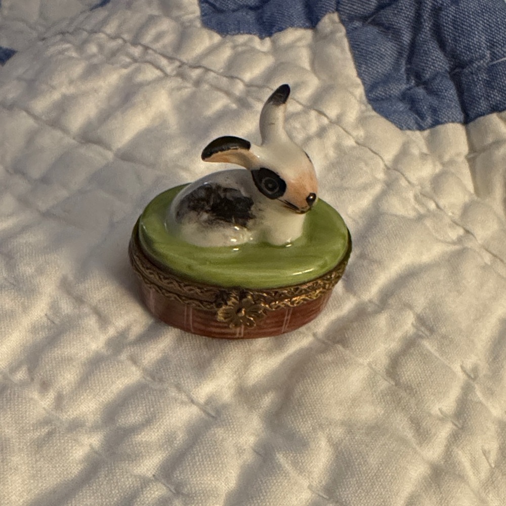 Limoges france marque deposee Rabbit Trinket Box